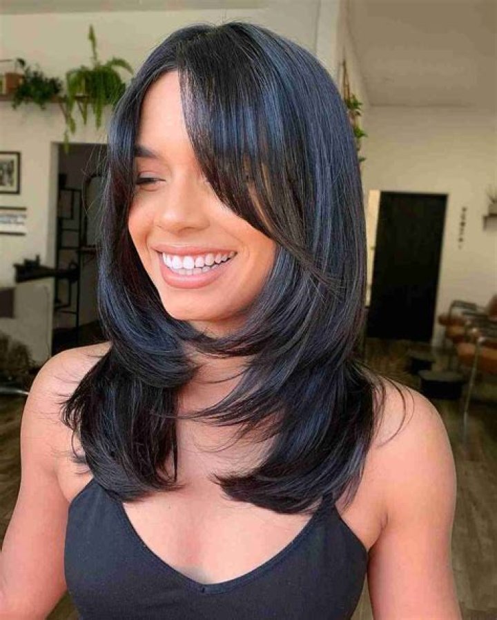 Is one length hair better than layers?